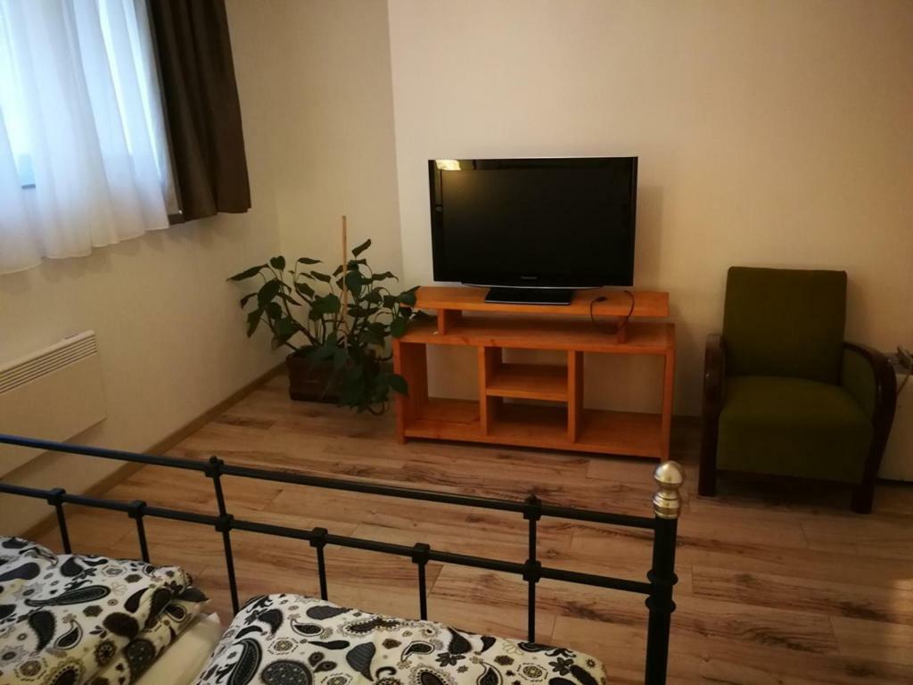 Hangulatos Studio Lakas بودابست المظهر الخارجي الصورة